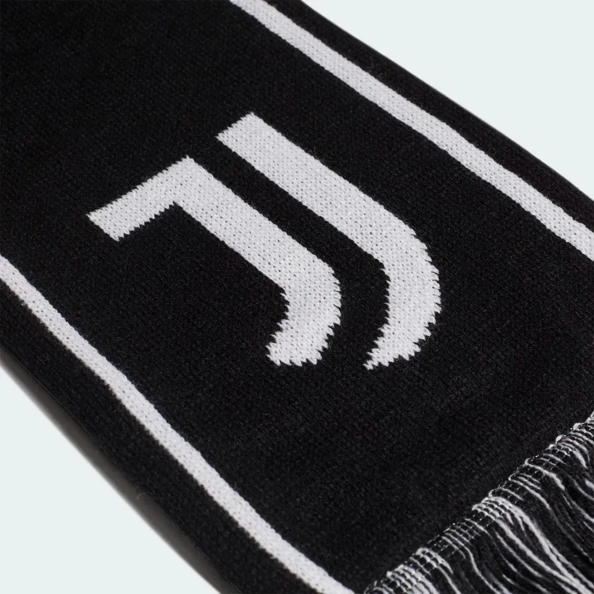 Adidas 2021-22 Juventus Scarf - Black-White