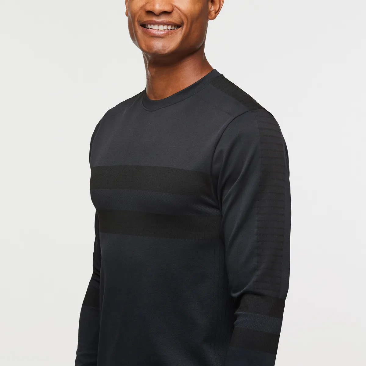 Debajo Seamless Baselayer Crew - Men's