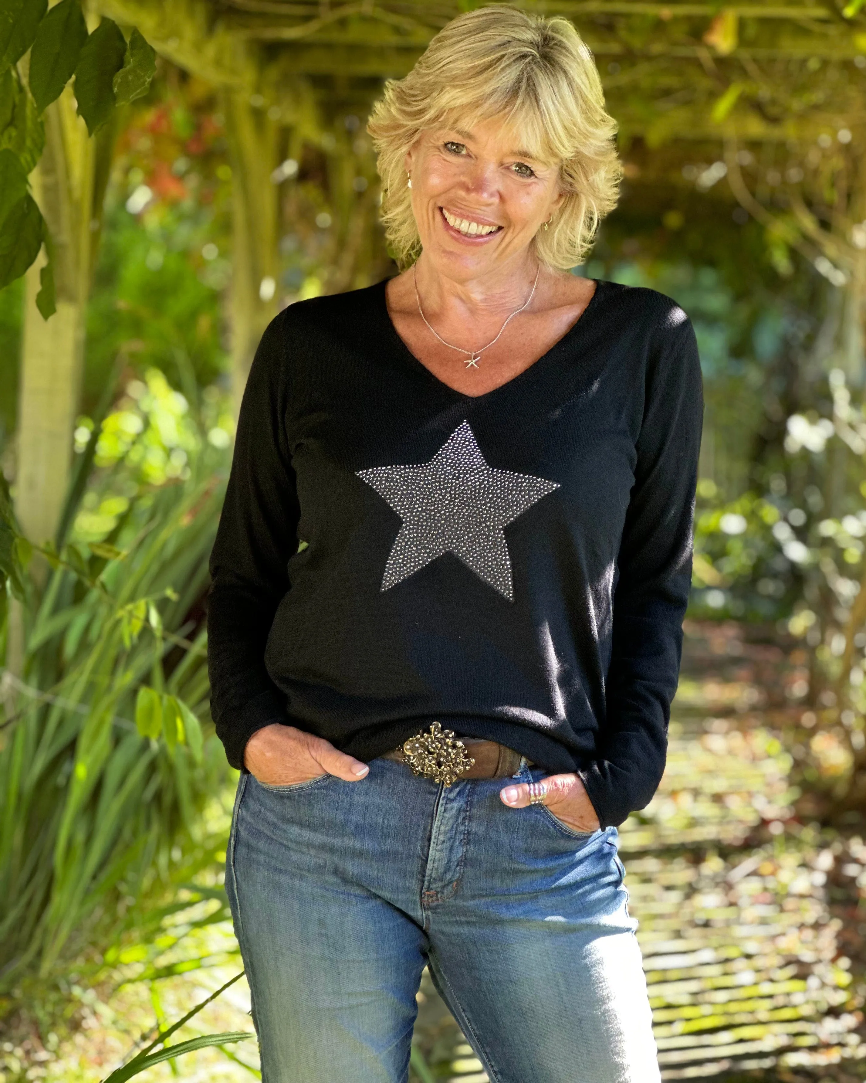 Fine Knit Star Jumper - Black