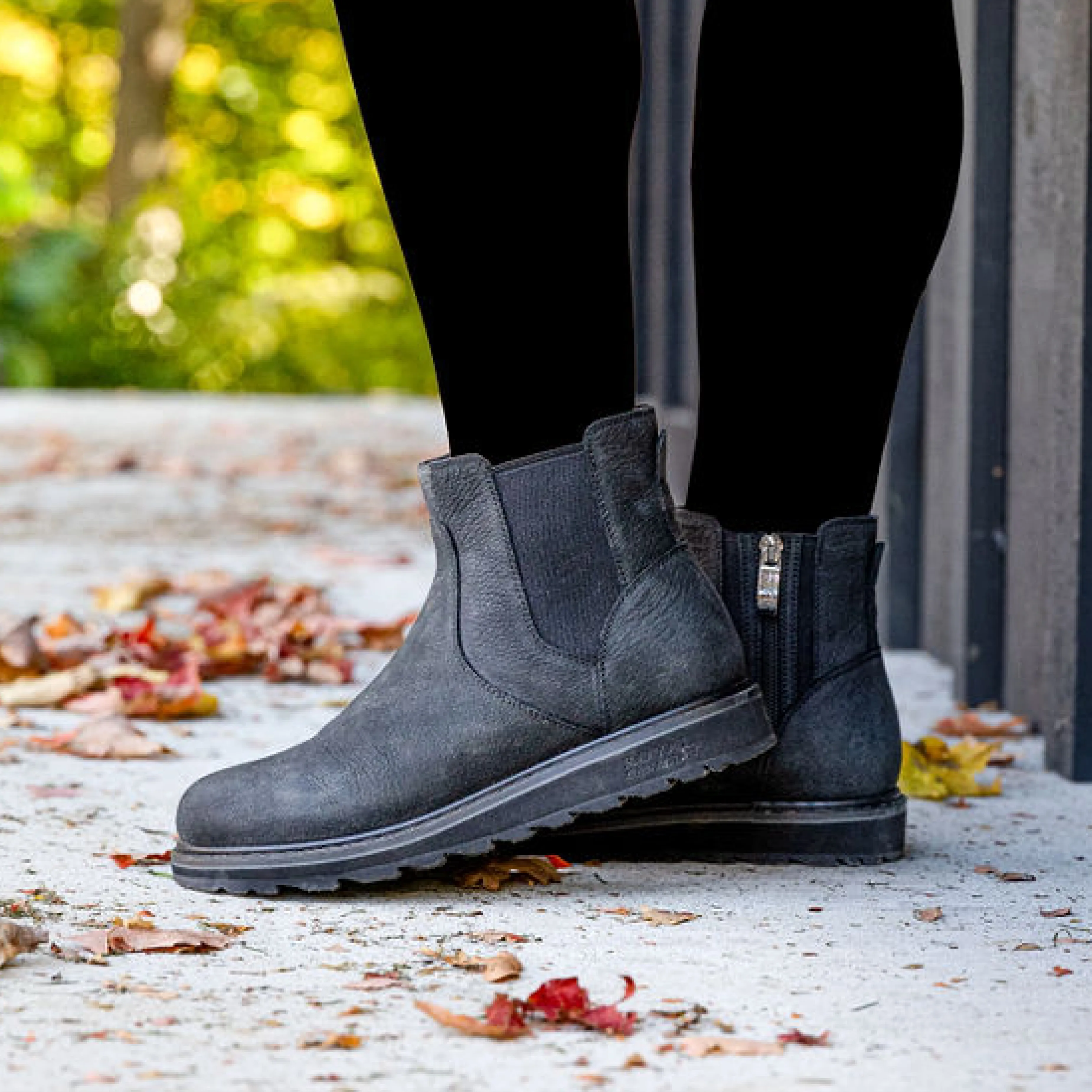 GASTOWN | Women's All-Season Boot All Black