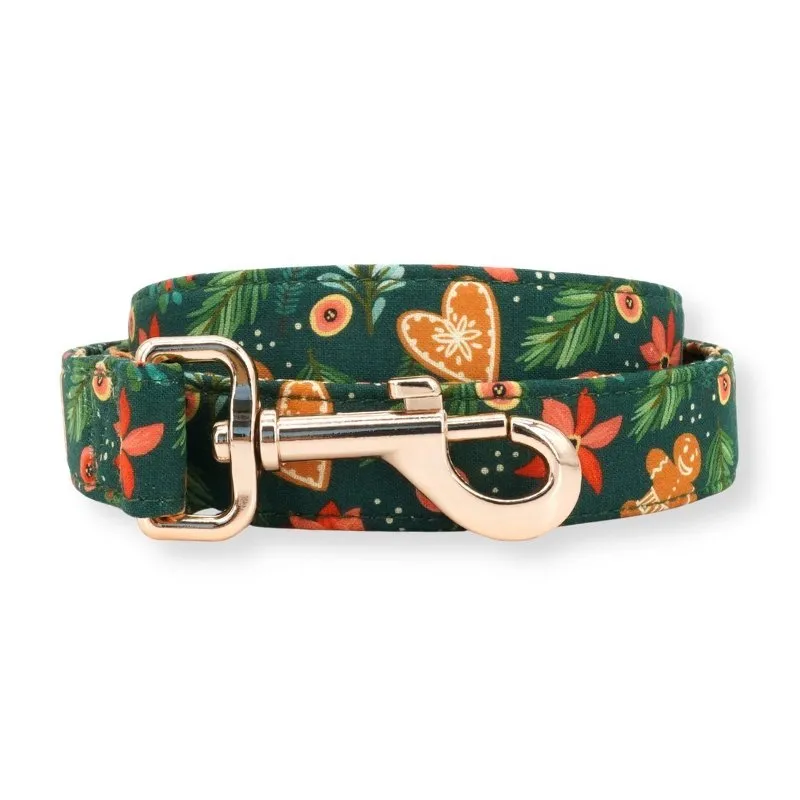 Gingerbread Man Bowtie Unbreakable Collar™ & Leash