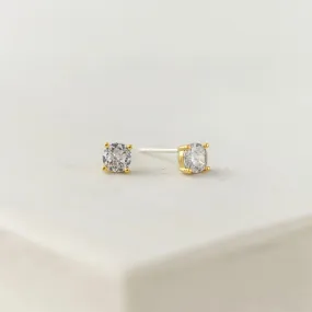 Solitaire Crystal Fete Stud Earring, Gold