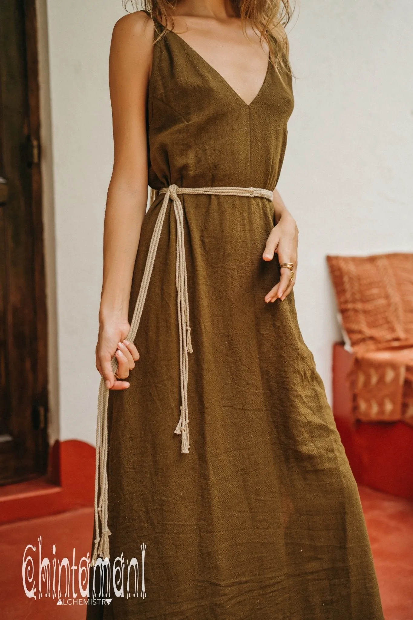 V-neck Maxi Dress / Brown