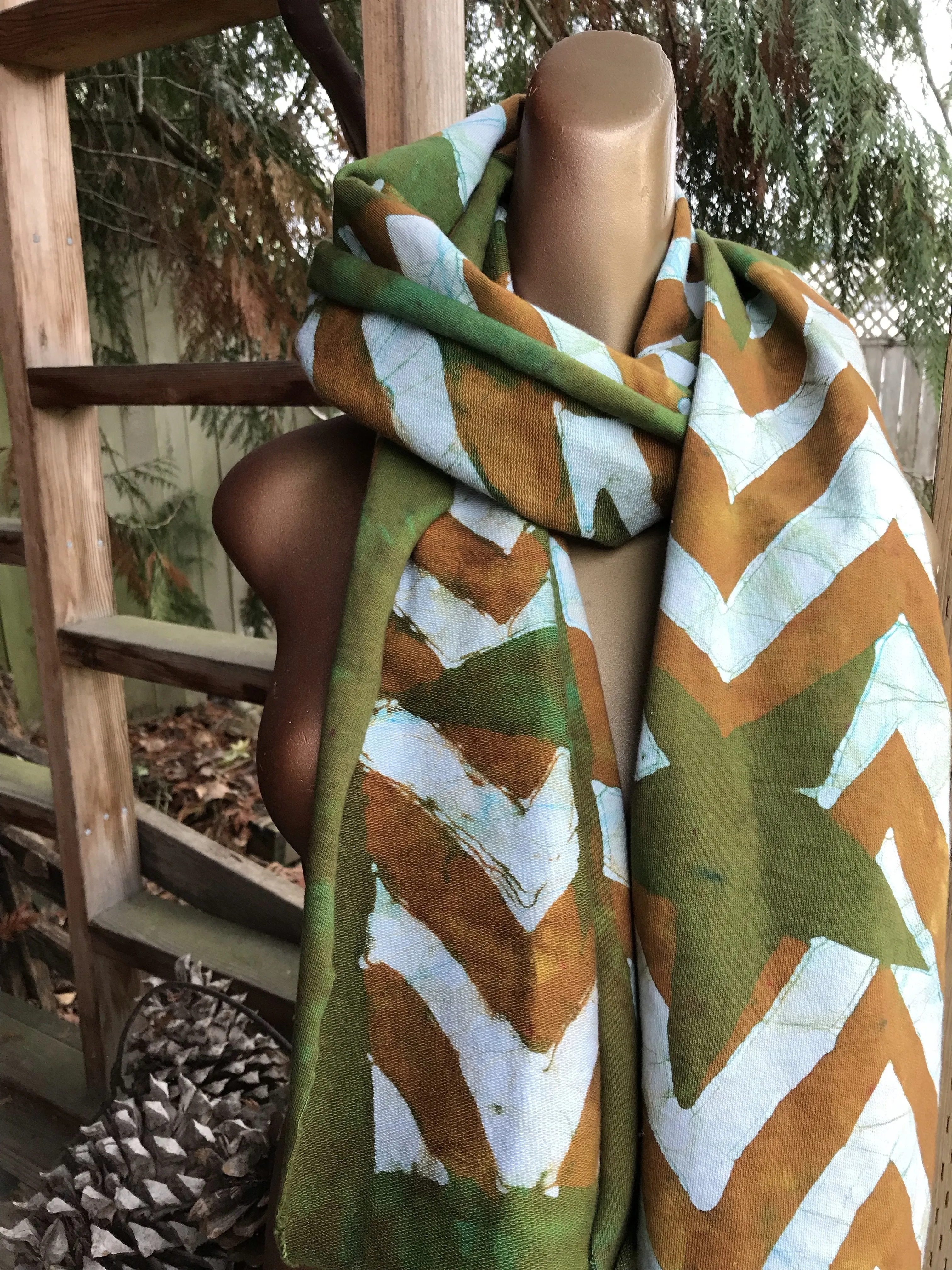 Zigzag Stars Soft Brown & Green - Thick Organic Cotton Fleece Hand Painted Scarf